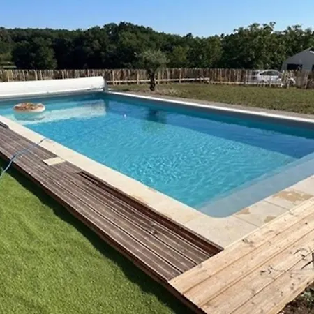 Confortable Avec Piscine Et Jardin A Brantome - Fr-1-616-441 Hétvégi ház Puyjoubert